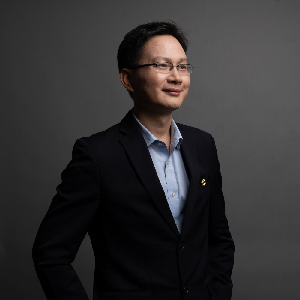 Dr. Alex Chen